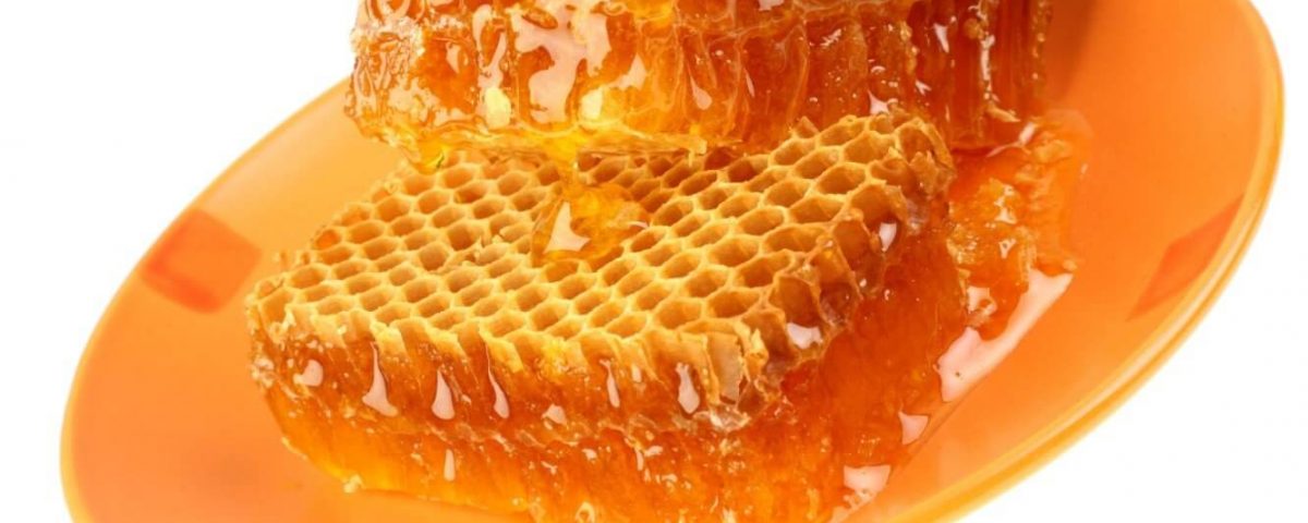 قیمت عسل طبیعی با موم